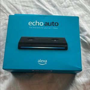NWT Echo Auto 🚗 Amazon Alexa